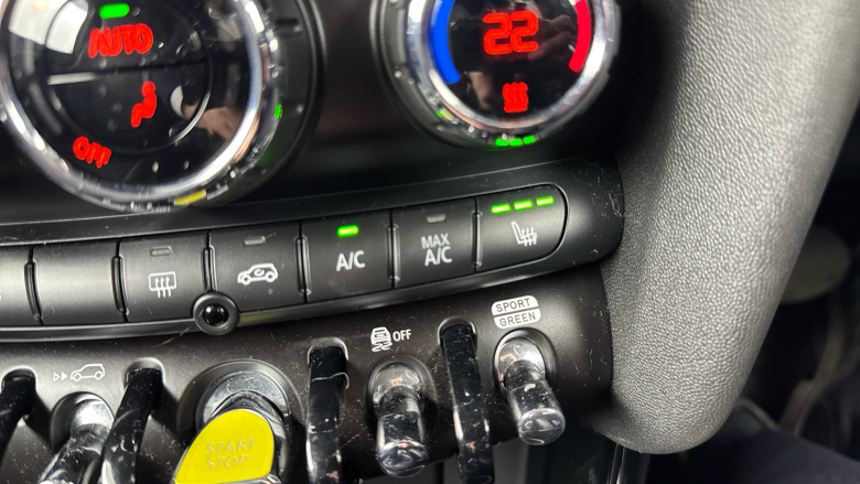 MINI Hatchback 135kW Cooper S Level 2 33kWh 3dr Auto Electric Hatchback